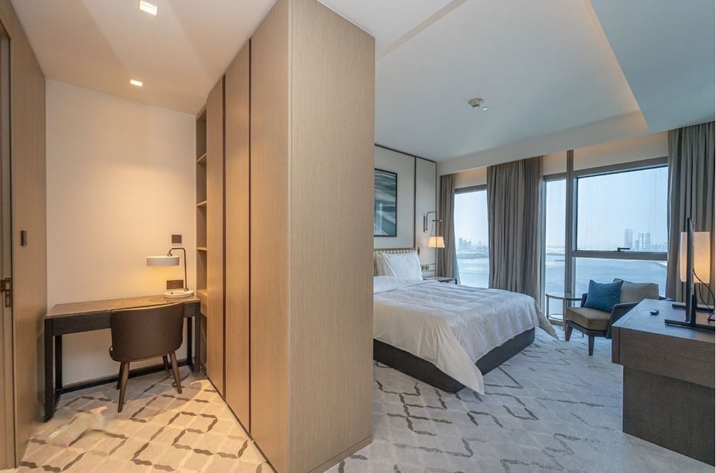 Address Harbour Point Tower 1